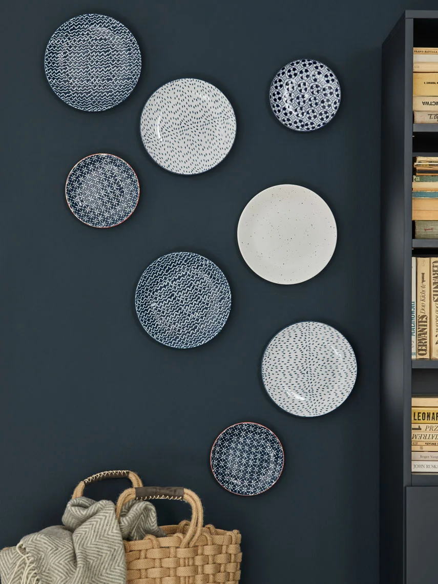 Ceramiczne talerze jako dekoracja ścienna